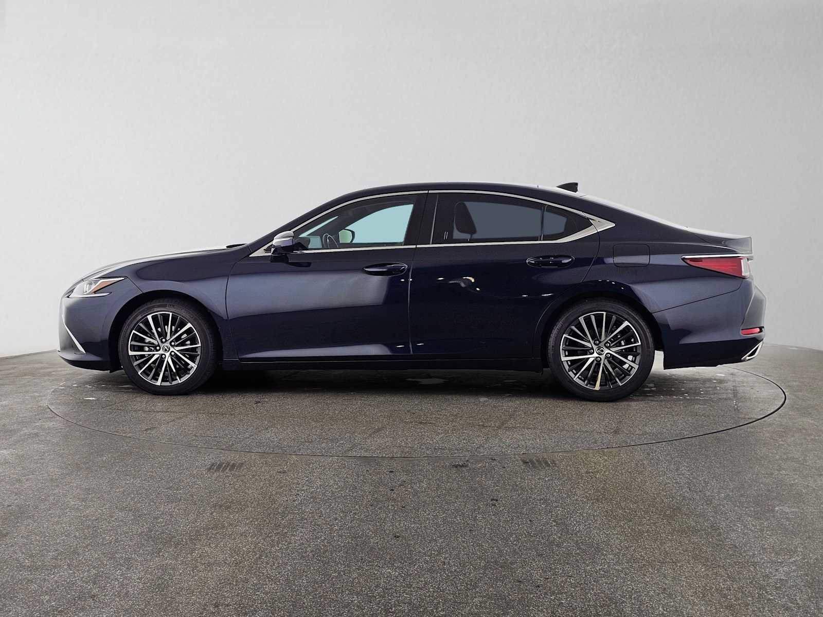 Certified 2024 Lexus ES 350 w/ Premium Package FWD image 6