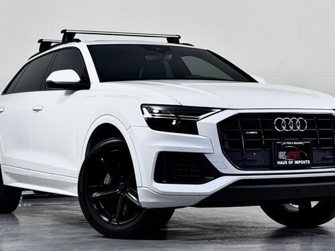 Used 2019 Audi Q8 Premium image 2