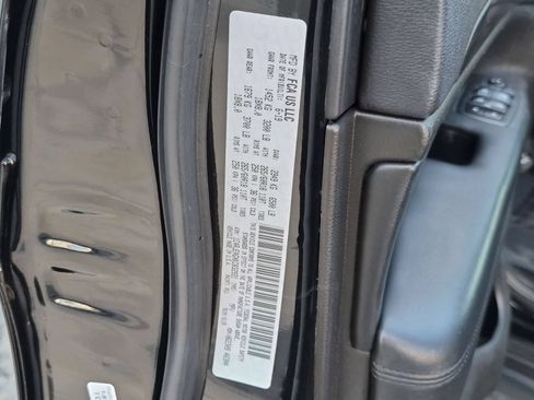 Used 2019 Jeep Grand Cherokee Laredo w/ Laredo X Package RWD image 31