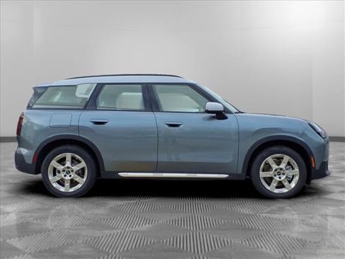 Certified 2025 MINI Cooper Countryman SE image 6