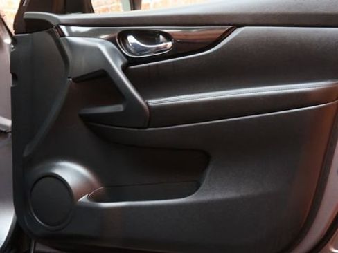 Certified 2022 Nissan Rogue Sport SL image 62