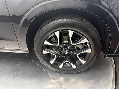 Used 2027 Honda HR-V EX-L image 9
