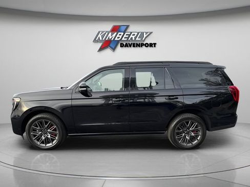 Used 2025 Ford Expedition Platinum w/ Stealth Performance Package AWD/4WD image 2