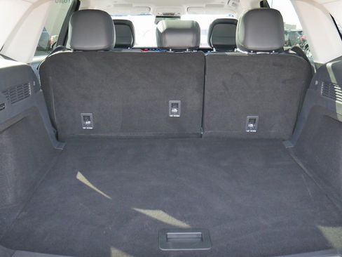 Used 2024 Lincoln Nautilus Reserve w/ Equipment Group 203A image 23