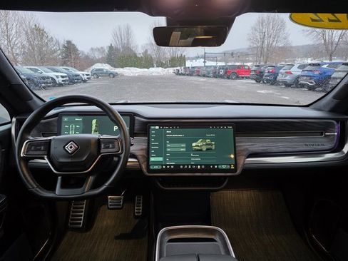 Used 2022 Rivian R1T Adventure image 19