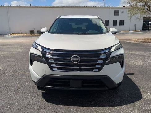 Certified 2026 Nissan Rogue SV FWD image 10