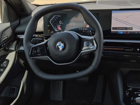 New 2026 BMW 530i w/ Premium Package image 19