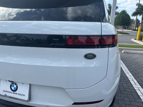 Used 2023 Land Rover Range Rover Sport SE Dynamic image 26