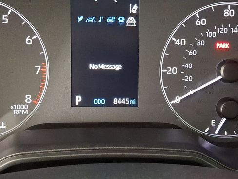 Certified 2024 Toyota Corolla Cross LE AWD/4WD image 5