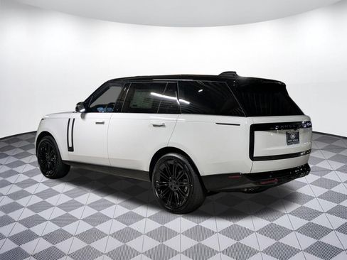 New 2026 Land Rover Range Rover Long Wheelbase SE AWD/4WD image 3