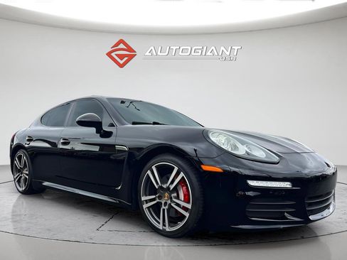 Used 2016 Porsche Panamera Edition image 10