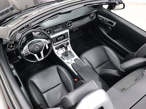 Used 2013 Mercedes-Benz SLK 250 image 27