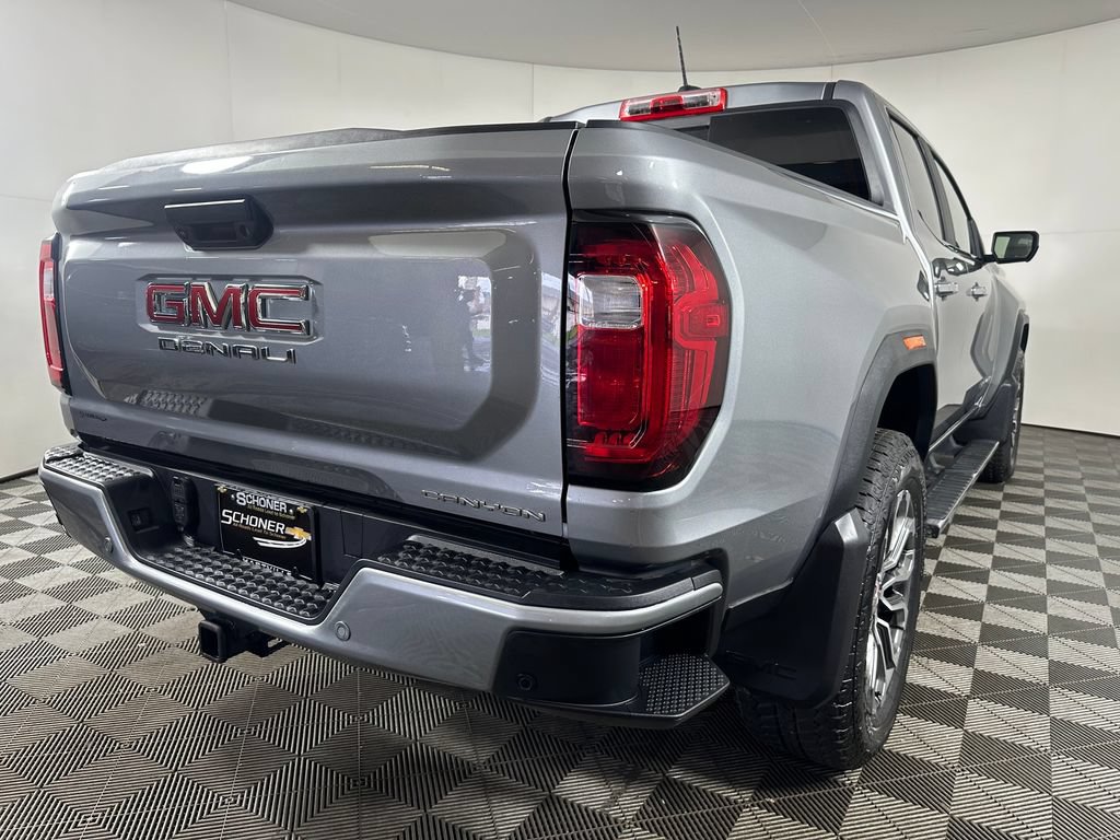 Used 2026 GMC Canyon Denali AWD/4WD image 5
