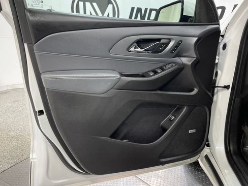 Used 2019 Chevrolet Traverse Premier w/ LPO, Floor Liner Package AWD/4WD image 15