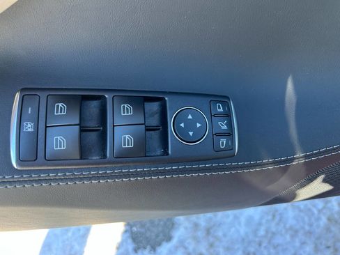 Used 2018 Tesla Model S 75D image 26