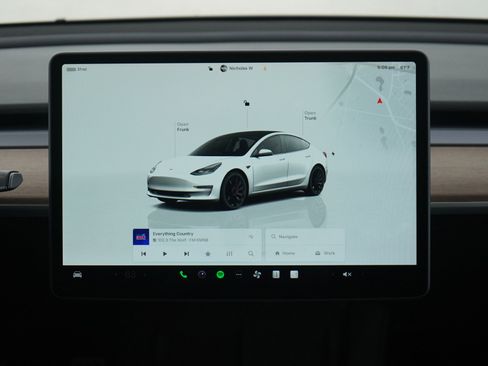 Used 2022 Tesla Model 3 Performance image 15