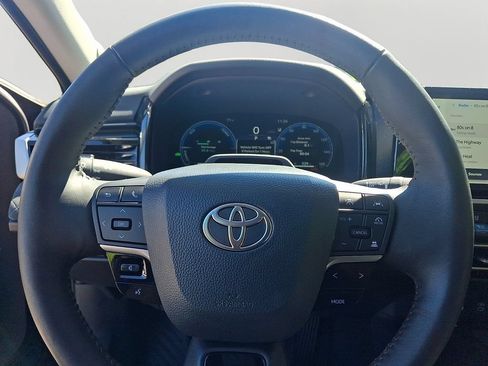Used 2026 Toyota Camry XLE w/ Premium Plus Package AWD/4WD image 20