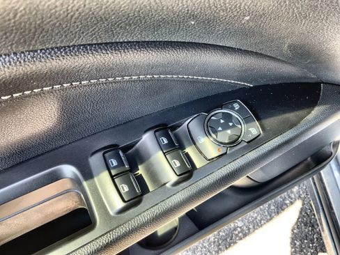 Used 2019 Ford Fusion Titanium FWD image 15