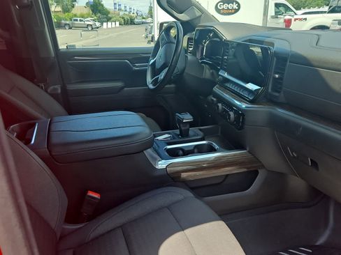 Used 2023 Chevrolet Silverado 1500 RST AWD/4WD image 13