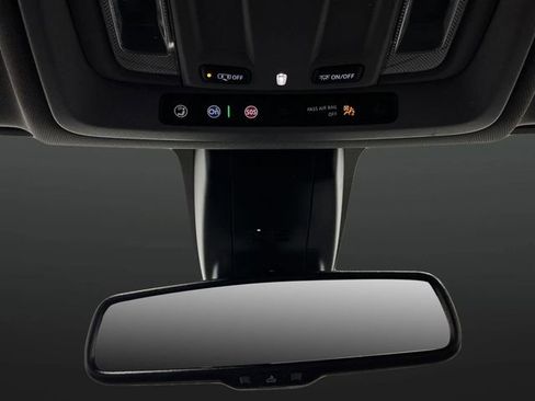 Used 2022 Chevrolet Silverado 2500 LT w/ Convenience Package image 26