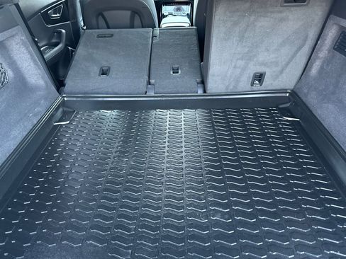 Used 2024 Audi Q8 Premium Plus w/ Premium Plus Package image 14