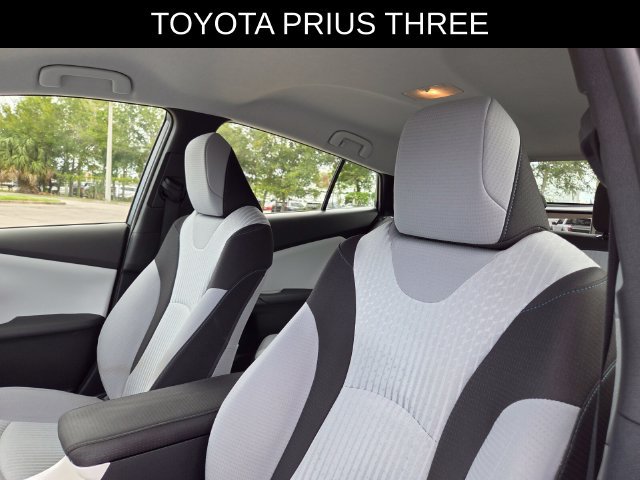 Used 2016 Toyota Prius Three FWD image 22