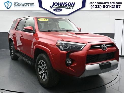 Used 2024 Toyota 4Runner TRD Off-Road Premium AWD/4WD image 1