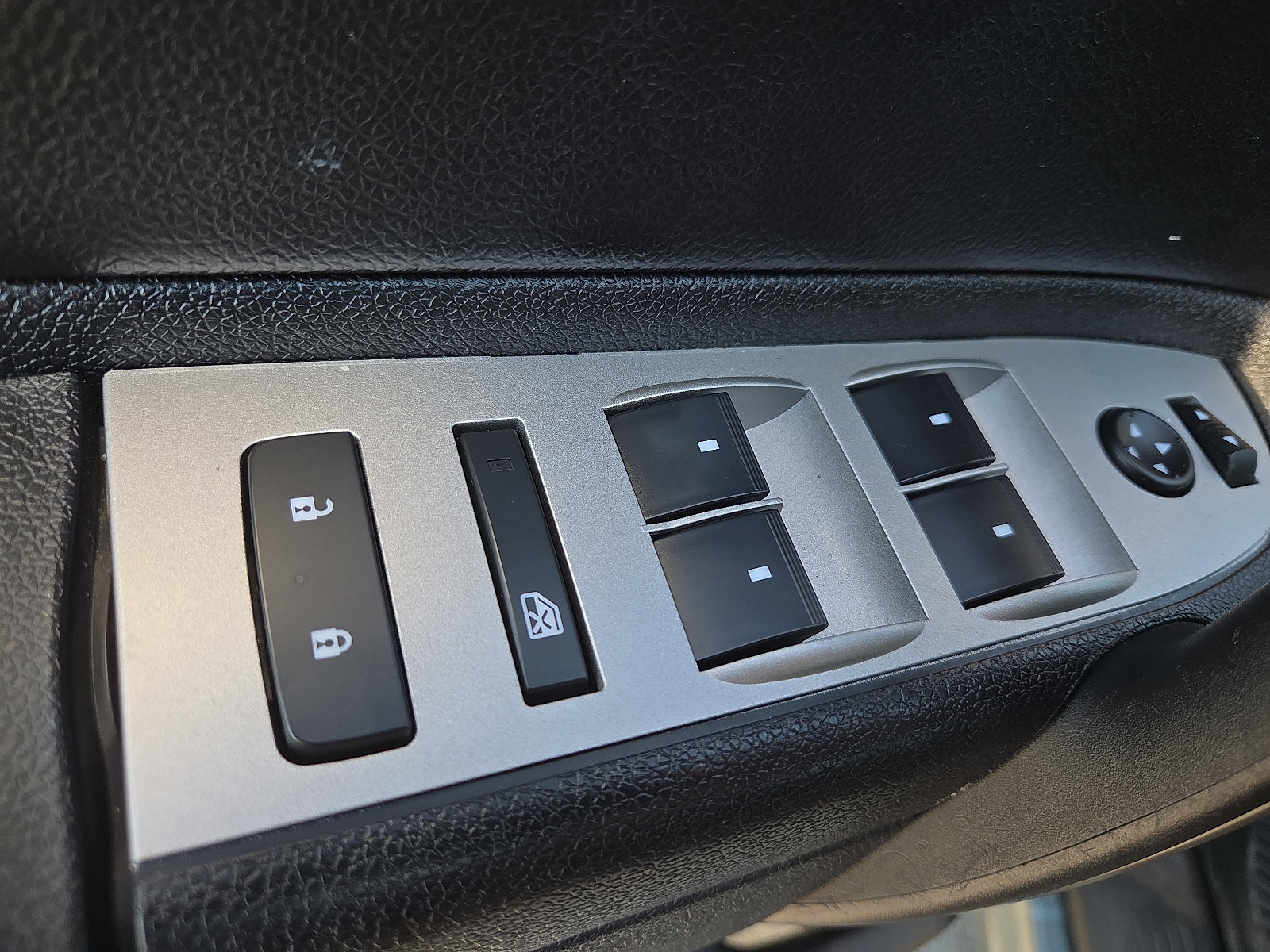 Used 2011 GMC Sierra 1500 SLE w/ Power Tech Package AWD/4WD image 15