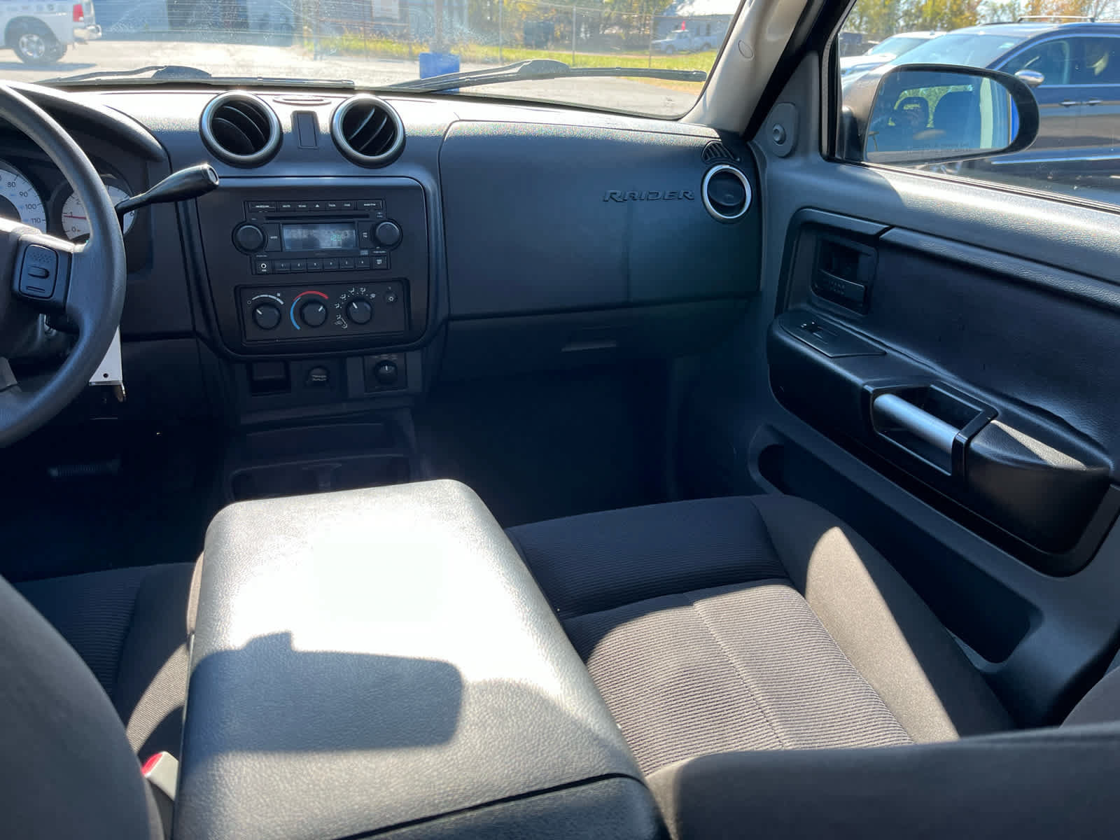 Used 2007 Mitsubishi Raider LS AWD/4WD image 24