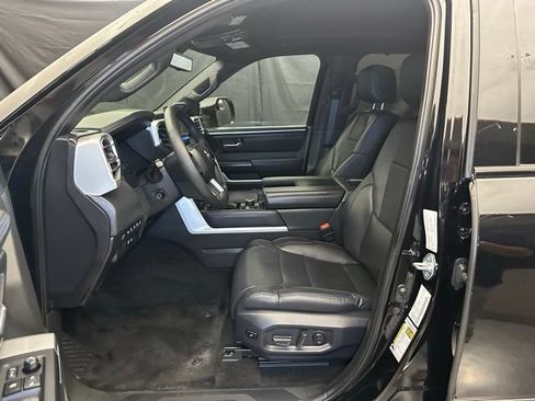 Used 2025 Toyota Tundra Platinum AWD/4WD image 21