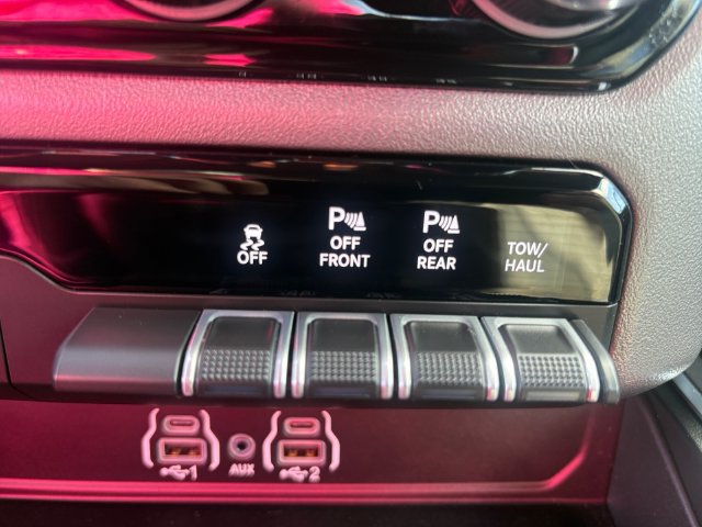 Used 2026 RAM 1500 Big Horn AWD/4WD image 18
