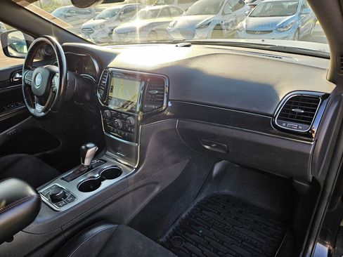 Used 2020 Jeep Grand Cherokee Trailhawk AWD/4WD image 35