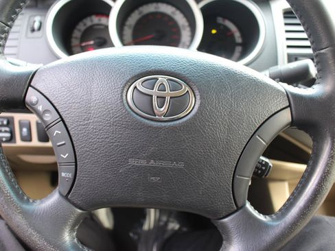 Used 2011 Toyota Tacoma 4x4 Double Cab image 20