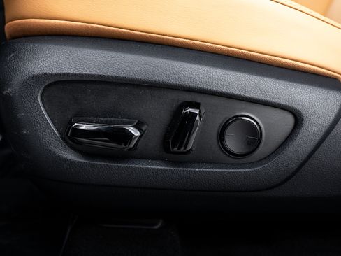 Used 2024 Lexus RX 350 Premium image 16