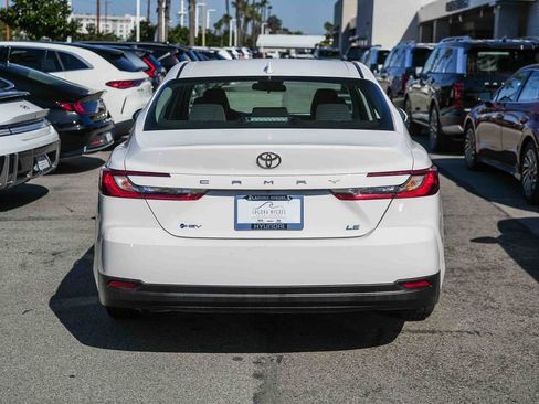 Used 2025 Toyota Camry LE image 6