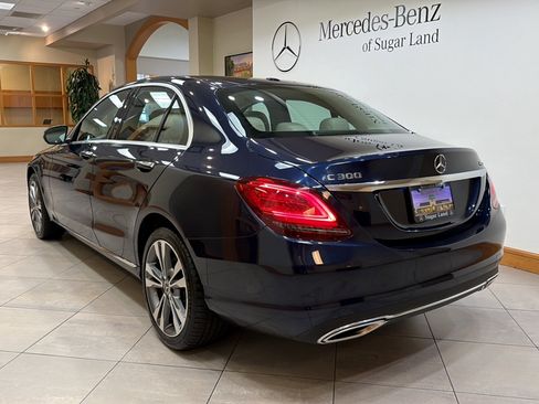 Used 2021 Mercedes-Benz C 300 4MATIC Sedan image 4