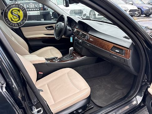 Used 2009 BMW 328i Sedan RWD image 16