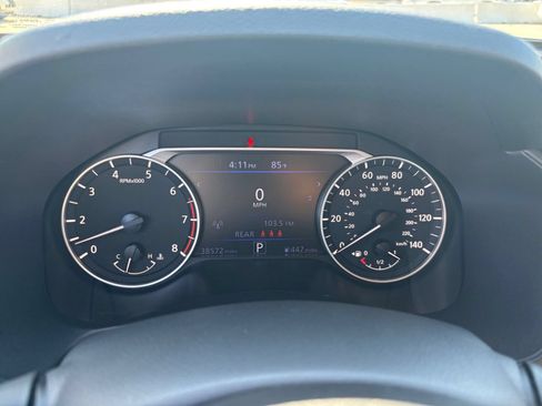 Used 2025 Nissan Altima 2.5 SV FWD image 33