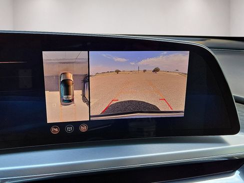 Used 2024 Cadillac Lyriq Sport RWD image 29