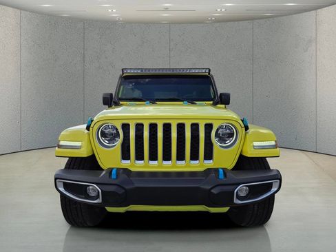 Used 2023 Jeep Wrangler Unlimited Sahara AWD/4WD image 8