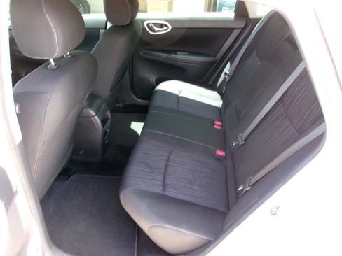 Used 2019 Nissan Sentra SV w/ Special Edition Package image 12