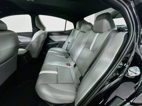 Used 2025 Toyota Camry SE FWD image 23