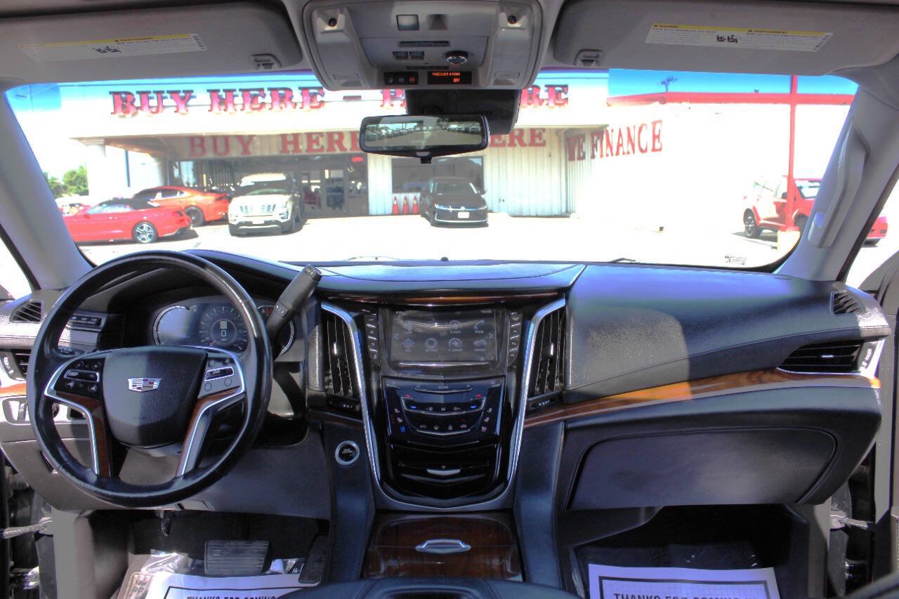 Used 2017 Cadillac Escalade Premium Luxury RWD image 21