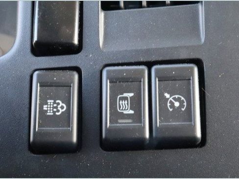 Used 2023 Chevrolet Low Cab Forward 5500XD image 13