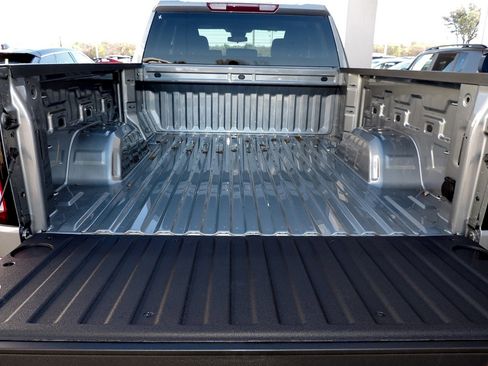 New 2026 GMC Sierra 1500 Elevation image 13