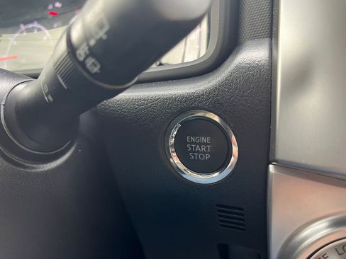 Used 2022 Toyota 4Runner SR5 RWD image 19