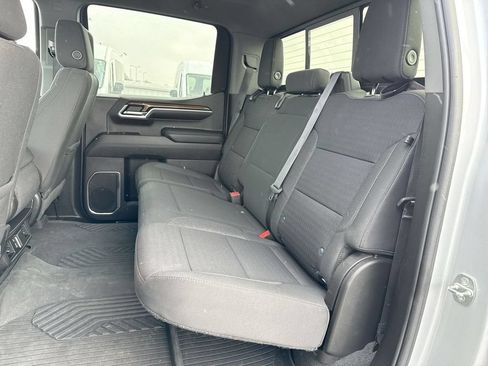 Used 2022 Chevrolet Silverado 1500 LT AWD/4WD image 23