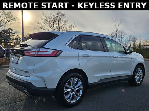 Used 2020 Ford Edge Titanium image 7