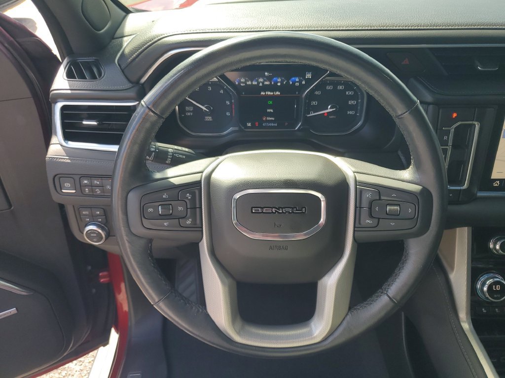Used 2021 GMC Yukon XL Denali w/ Denali Ultimate Package AWD/4WD image 13