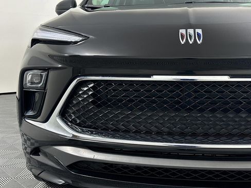 Used 2024 Buick Encore GX Sport Touring image 6